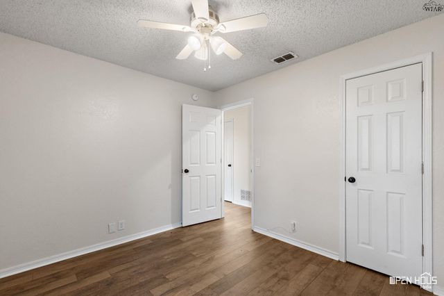 519 CHARLOTTE AVENUE, Burkburnett, TX 76354