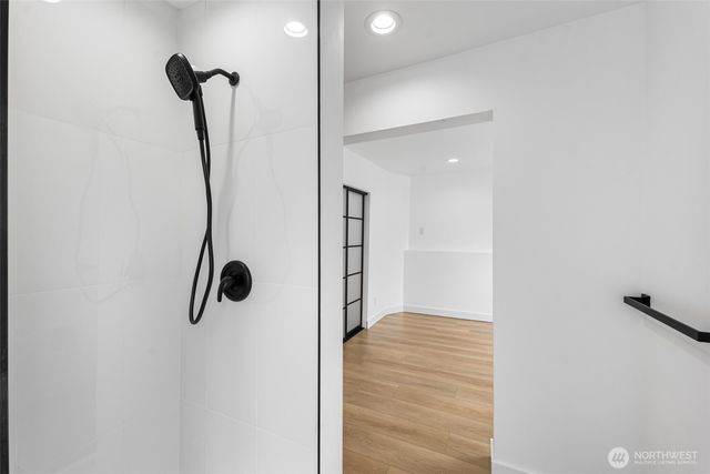 4047 25TH Avenue W, Seattle, WA 98199