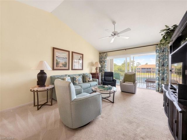1950 Crown Pointe BLVD B207, Naples, FL 34112