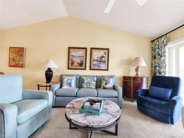 1950 Crown Pointe BLVD B207, Naples, FL 34112