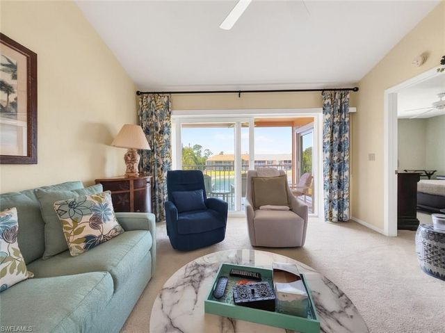 1950 Crown Pointe BLVD B207, Naples, FL 34112
