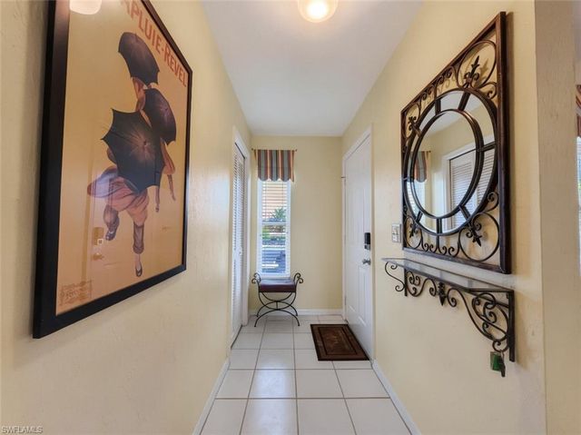 1950 Crown Pointe BLVD B207, Naples, FL 34112