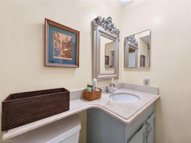 1950 Crown Pointe BLVD B207, Naples, FL 34112