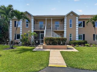 1950 Crown Pointe BLVD B207, Naples, FL 34112
