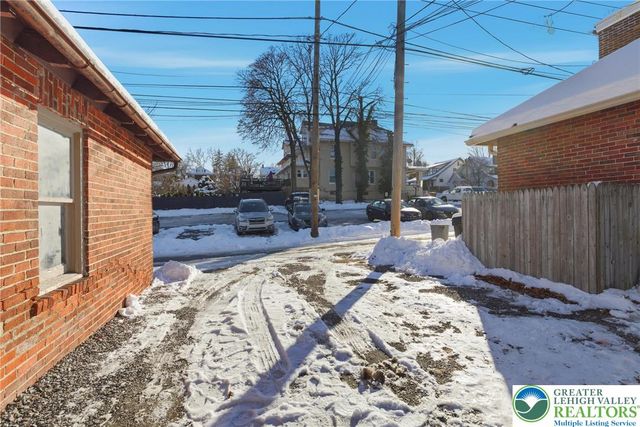 723 Broad Street, Bethlehem City, PA 18018