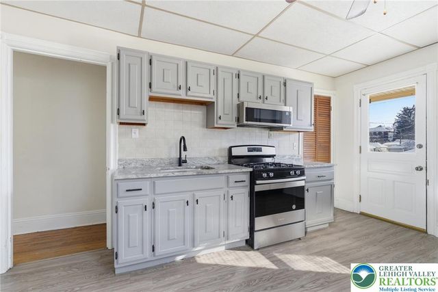 723 Broad Street, Bethlehem City, PA 18018