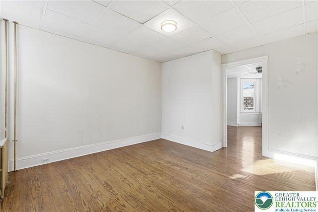 723 Broad Street, Bethlehem City, PA 18018