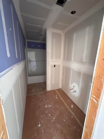 1112 Center Court Circle, Grove, OK 74344