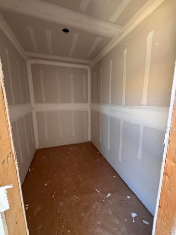 1112 Center Court Circle, Grove, OK 74344