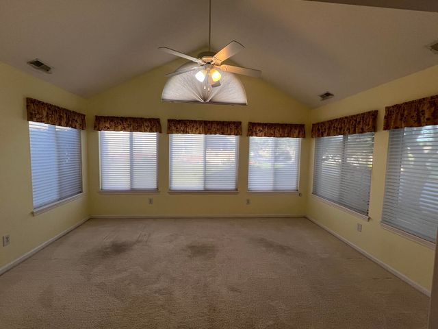 215 Churchill Crossing, Nicholasville, KY 40356