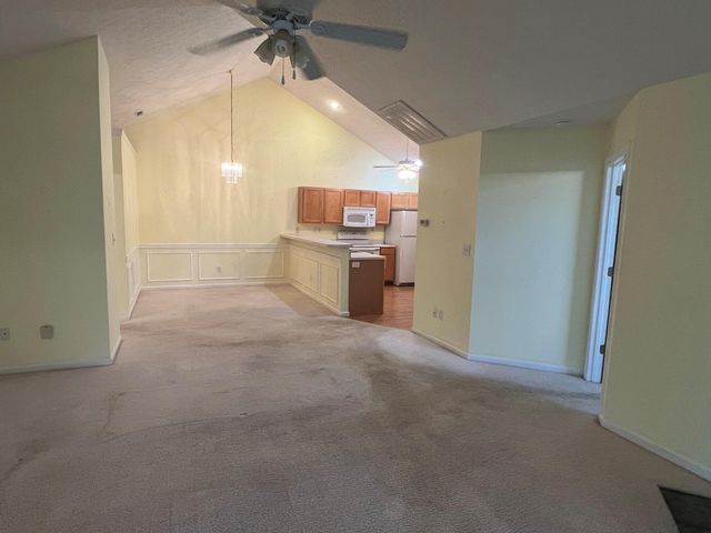 215 Churchill Crossing, Nicholasville, KY 40356