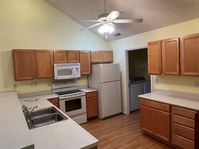 215 Churchill Crossing, Nicholasville, KY 40356
