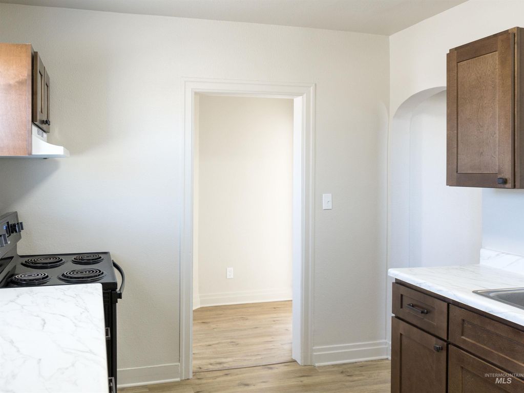 92 NW 2nd Ave, Ontario, OR 97914 photo 11