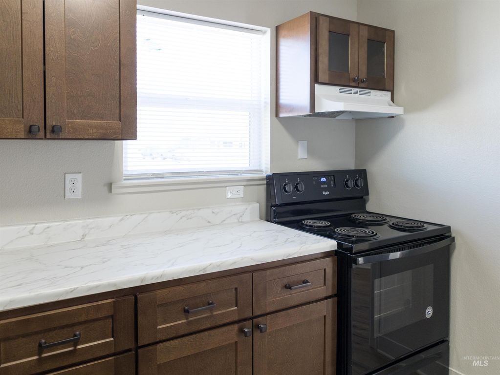 92 NW 2nd Ave, Ontario, OR 97914 photo 13