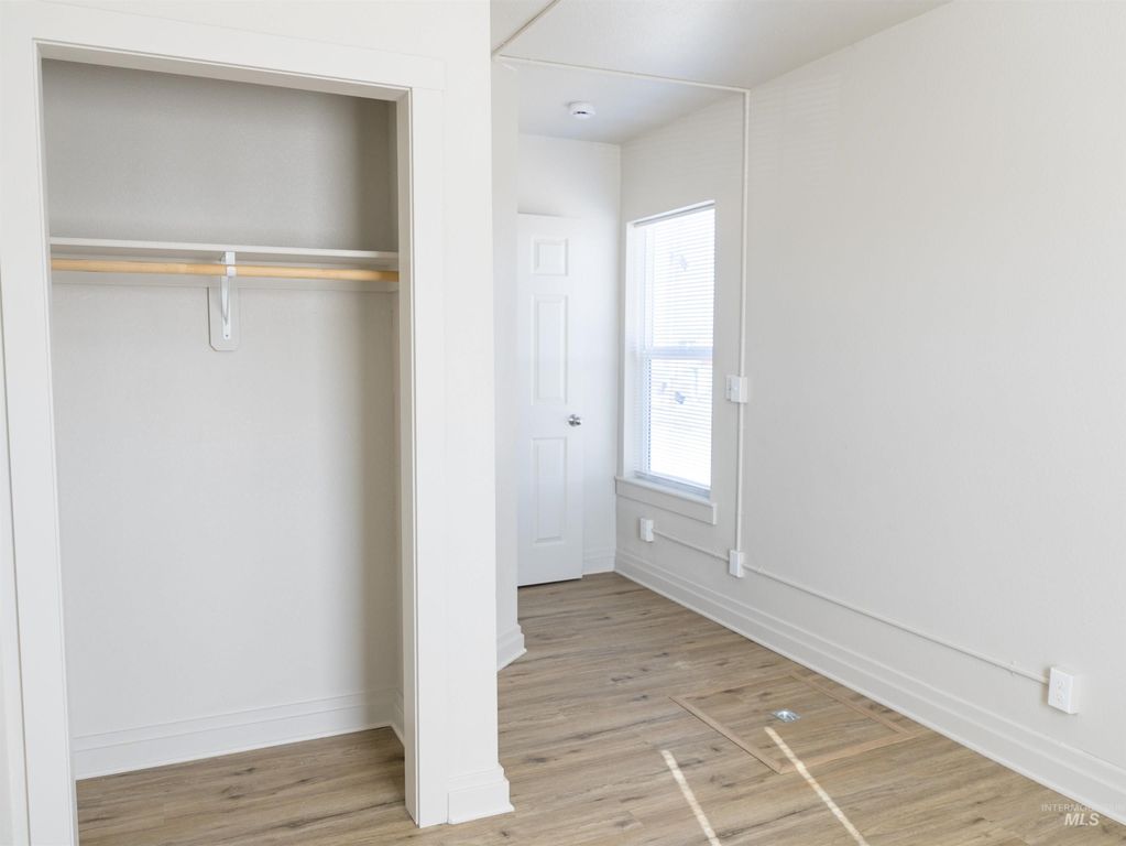 92 NW 2nd Ave, Ontario, OR 97914 photo 8