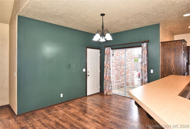 1704 N 12th Street, Broken Arrow, OK 74012