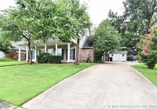 1704 N 12th Street, Broken Arrow, OK 74012