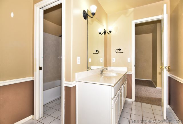 1704 N 12th Street, Broken Arrow, OK 74012
