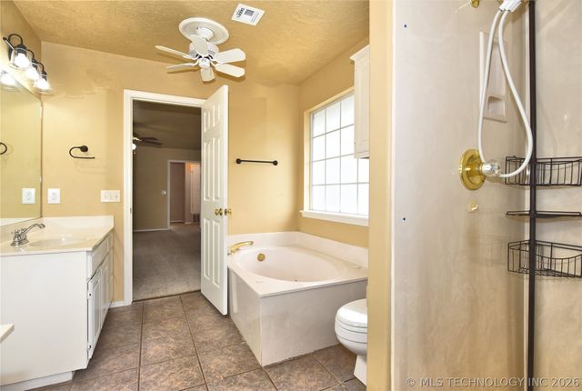 1704 N 12th Street, Broken Arrow, OK 74012