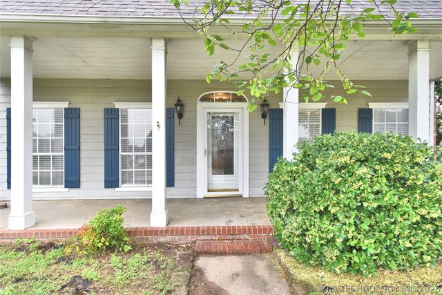 1704 N 12th Street, Broken Arrow, OK 74012