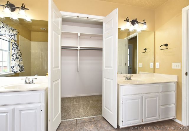1704 N 12th Street, Broken Arrow, OK 74012