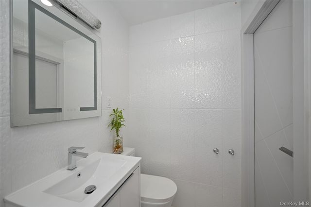 100-25 Queens Boulevard 7M, Forest Hills, NY 11375