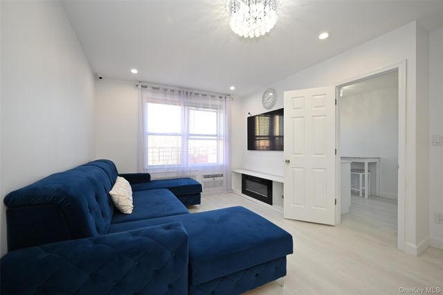 100-25 Queens Boulevard 7M, Forest Hills, NY 11375