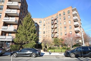100-25 Queens Boulevard 7M, Forest Hills, NY 11375