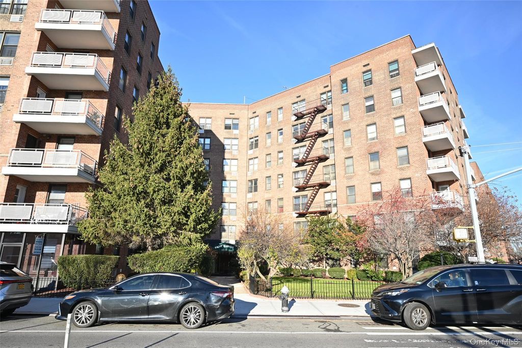 100-25 Queens Boulevard 7M, Forest Hills, NY 11375