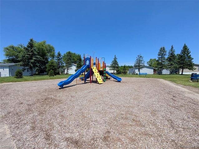 29319 Maple, Flat Rock, MI 48134