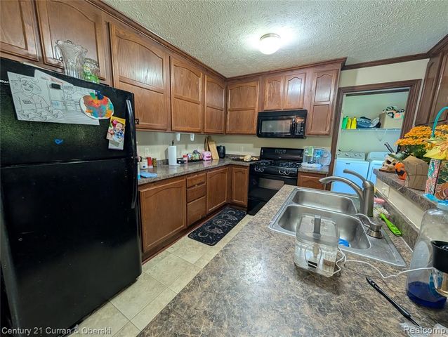 29319 Maple, Flat Rock, MI 48134