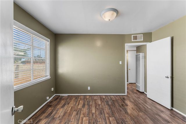 15600 M, Mojave, CA 93501
