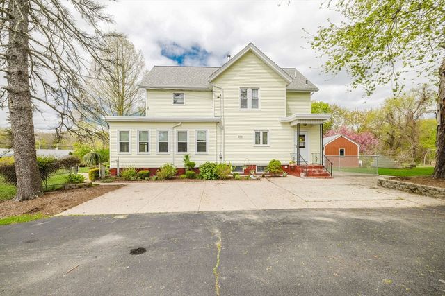 18 Central Ave, Seekonk, MA 02771