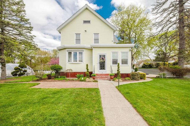 18 Central Ave, Seekonk, MA 02771