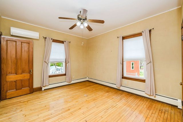 18 Central Ave, Seekonk, MA 02771