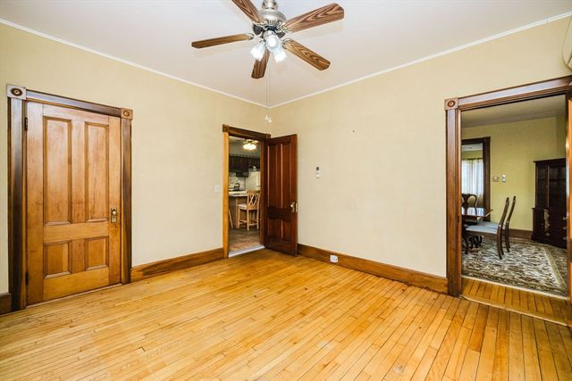 18 Central Ave, Seekonk, MA 02771