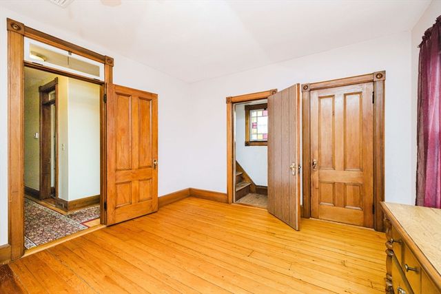 18 Central Ave, Seekonk, MA 02771