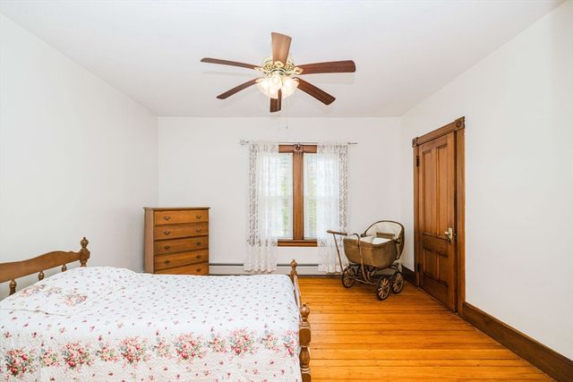 18 Central Ave, Seekonk, MA 02771