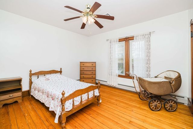 18 Central Ave, Seekonk, MA 02771