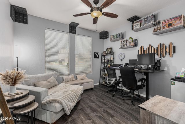 2415 S Whetstone Place, Chandler, AZ 85286