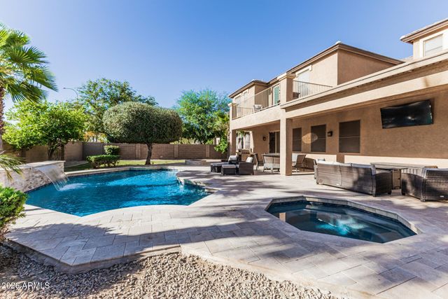 2415 S Whetstone Place, Chandler, AZ 85286