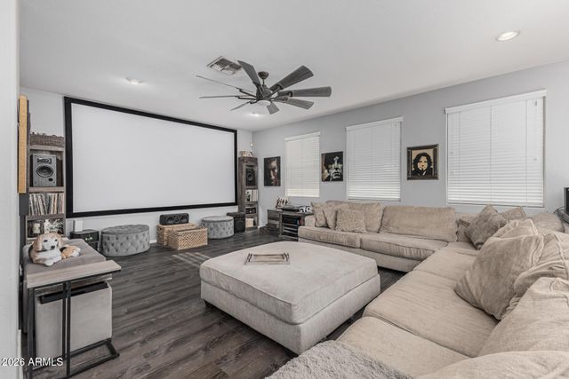 2415 S Whetstone Place, Chandler, AZ 85286