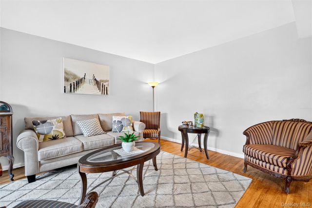 30 Fleetwood Avenue 4F, Fleetwood, NY 10552
