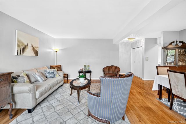 30 Fleetwood Avenue 4F, Fleetwood, NY 10552