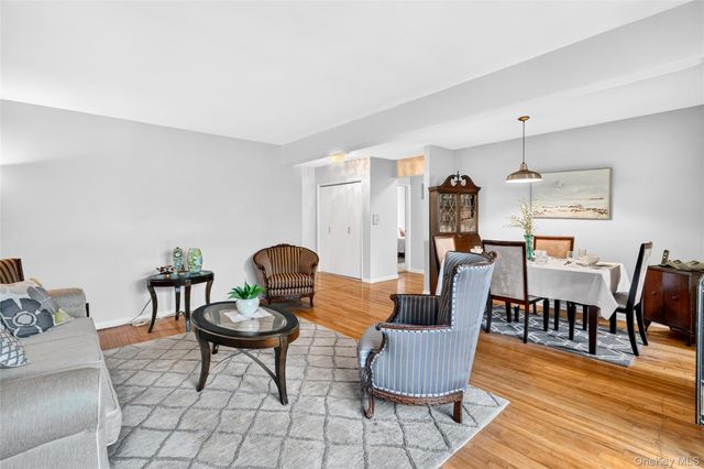 30 Fleetwood Avenue 4F, Fleetwood, NY 10552