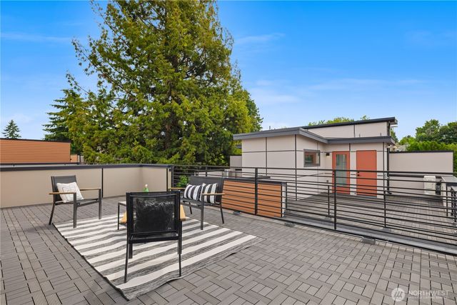 6538 A Latona Avenue NE, Seattle, WA 98115