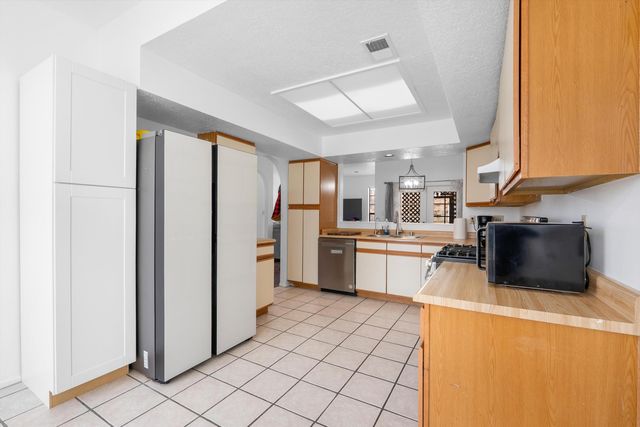 4628 Rockaway Loop NE, Rio Rancho, NM 87124