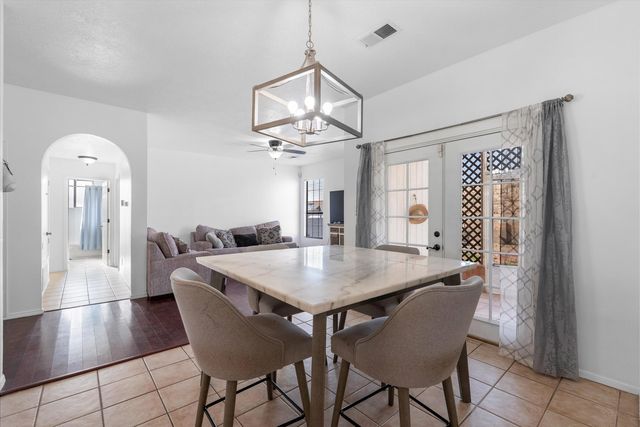 4628 Rockaway Loop NE, Rio Rancho, NM 87124