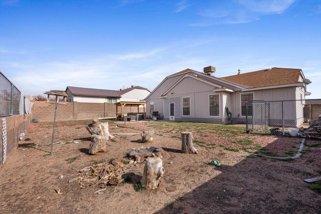 4628 Rockaway Loop NE, Rio Rancho, NM 87124