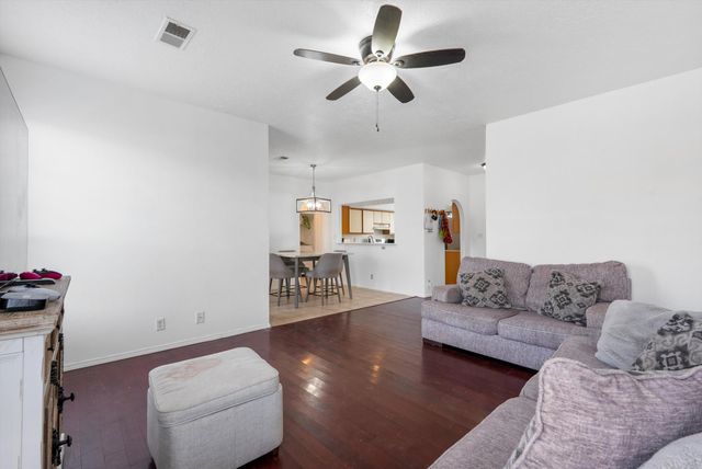 4628 Rockaway Loop NE, Rio Rancho, NM 87124